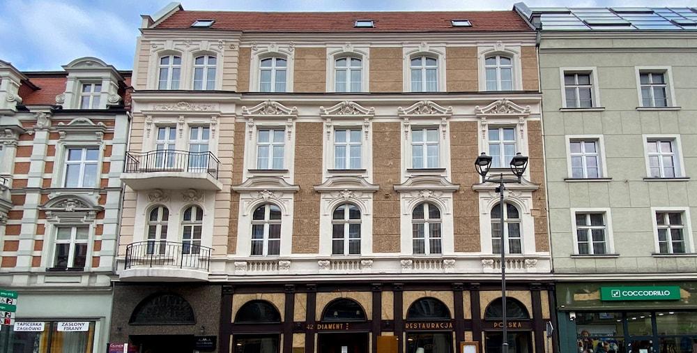 Hotel Diament Economy Гливице Экстерьер фото