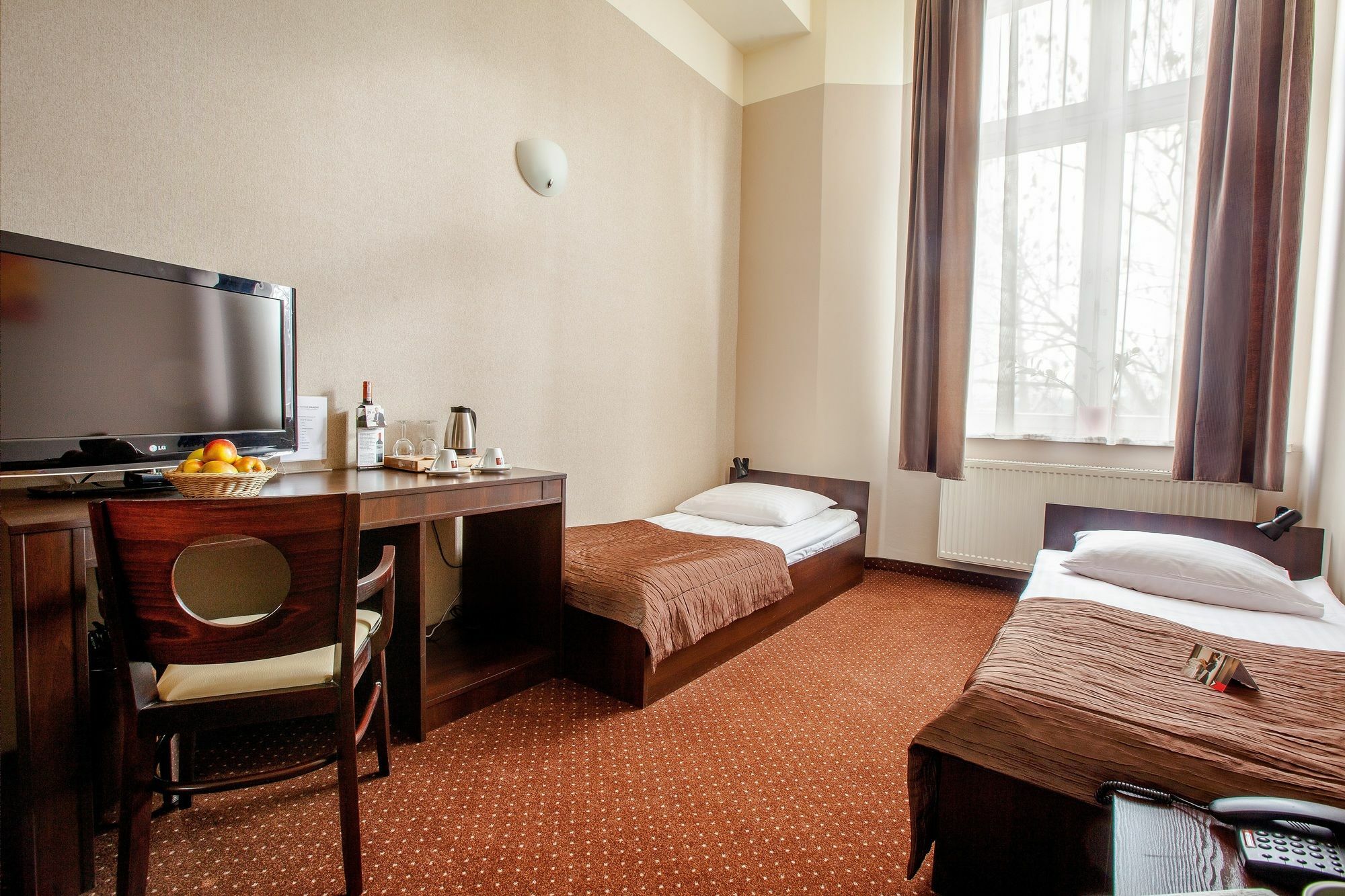 Hotel Diament Economy Гливице Экстерьер фото